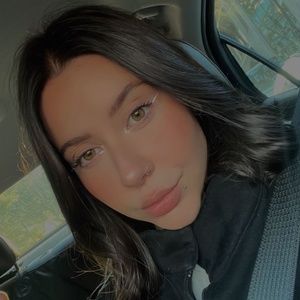 Meet your Posher, Paulina